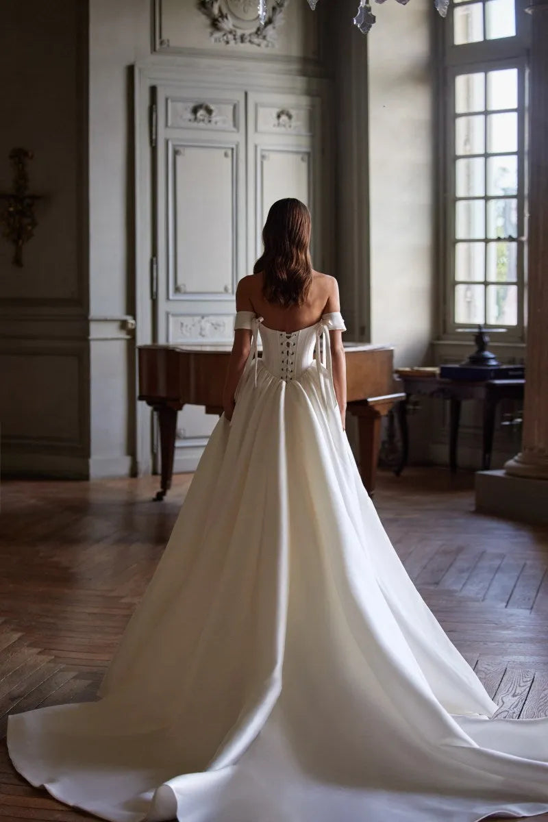 Sweet Flowing Off The Shoulder Bow Detail Pleated Corset Sweetheart Bridal Gown