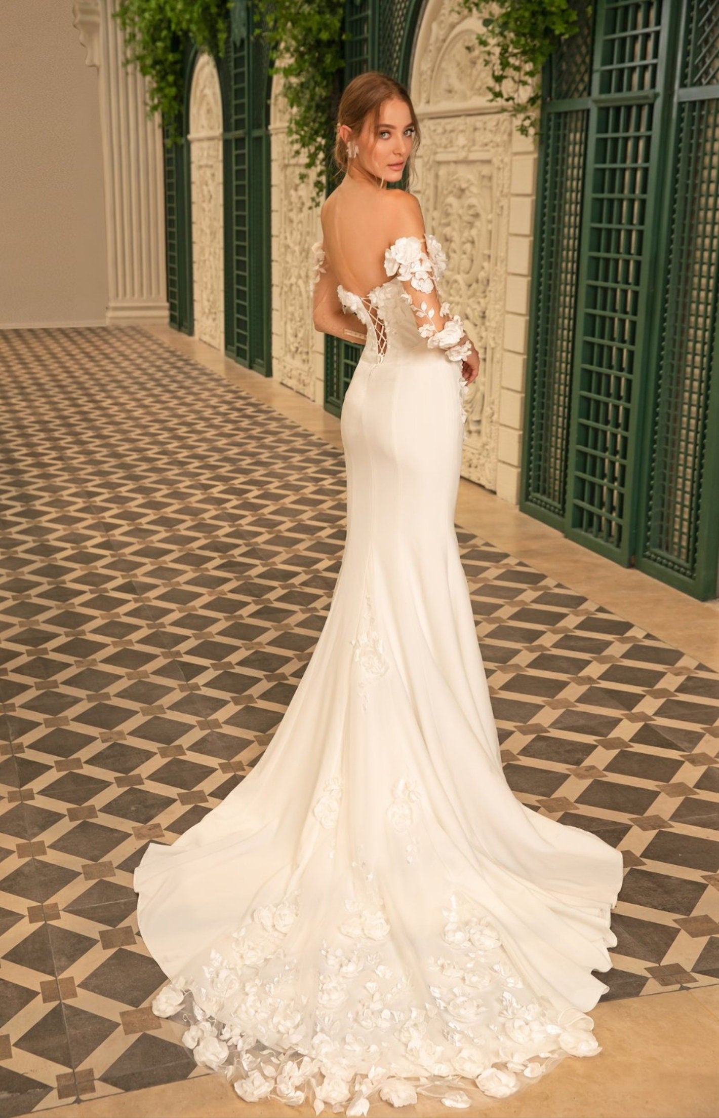 Exquisite And Bold 3D Floral Lace Sweetheart Strapless Trumpet Gown With Detached Matching Sheer Fitted Sleeves