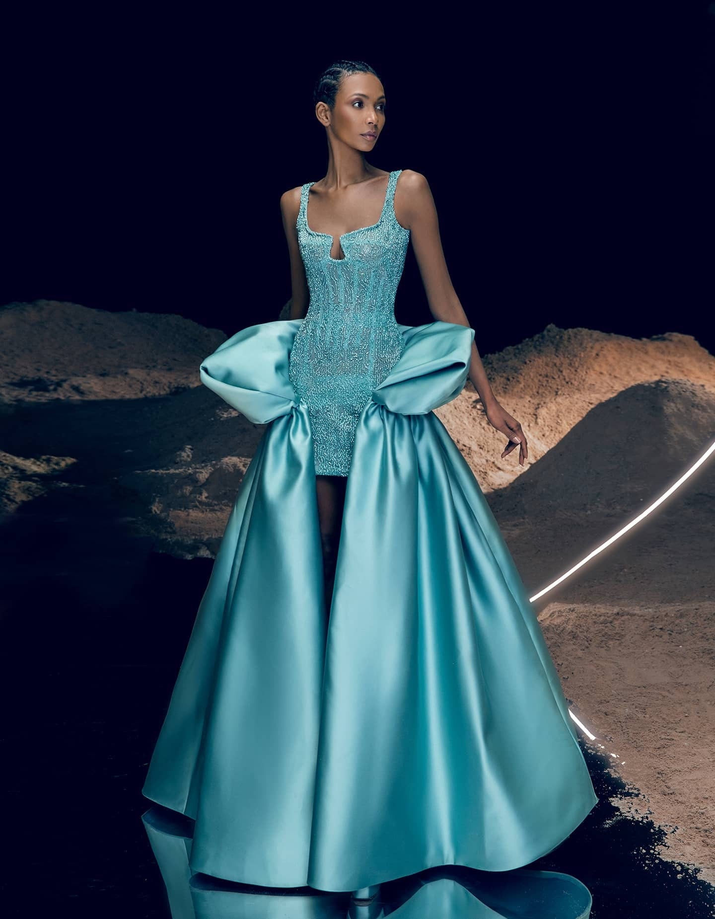 Detached Modern Minimalist Structured Puff Satin Train