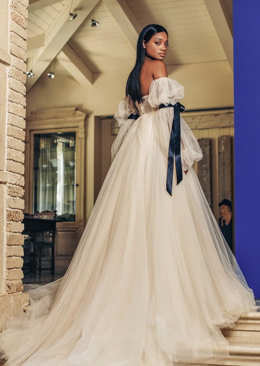 Detached Elbow Gathered Tulle Sleeves With Detached Satin Ribbon