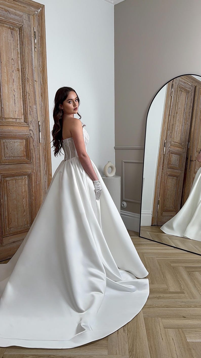 Beaded Floral Lace Corset Strapless Scoop Neck A-Line Bridal Ball Gown