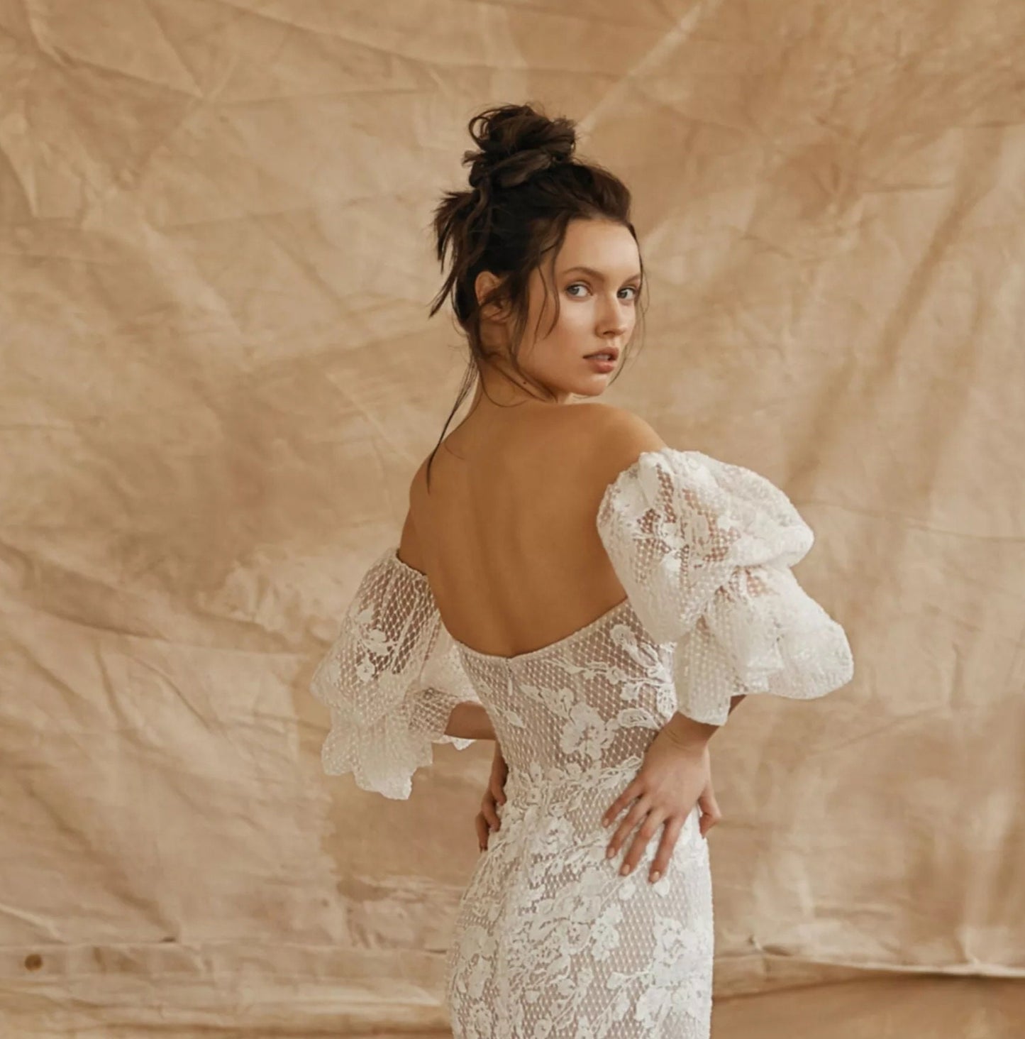 Detached Diamond Grid Floral Layered Puff Sleeves