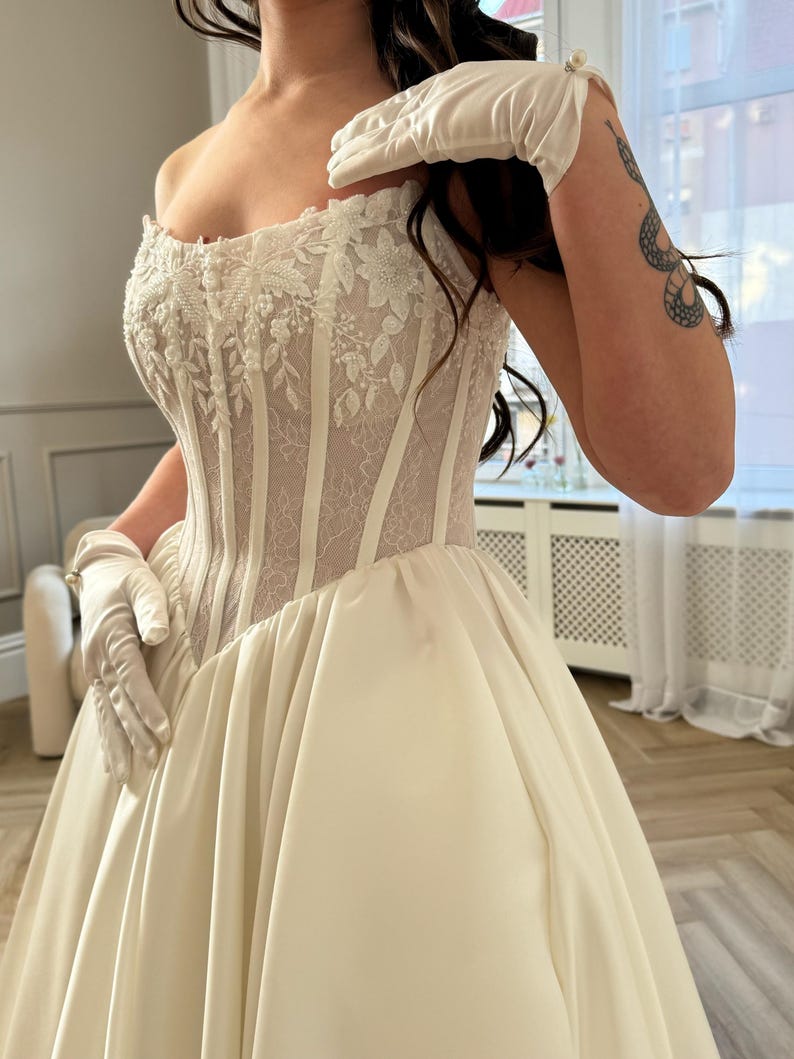 Beaded Floral Lace Corset Strapless Scoop Neck A-Line Bridal Ball Gown