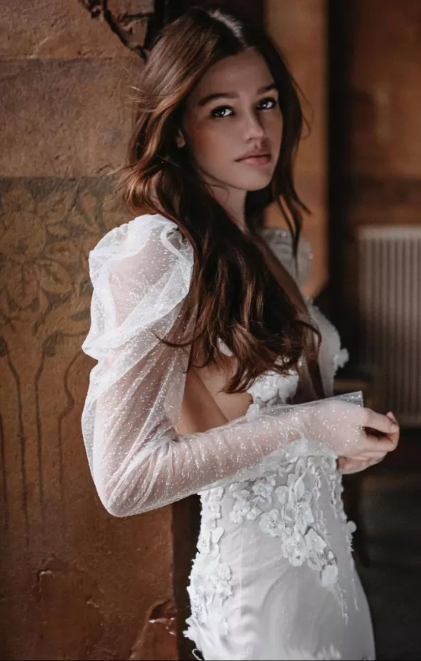Detached Puff Shoulder Shimmering Glitter Tulle Sleeves