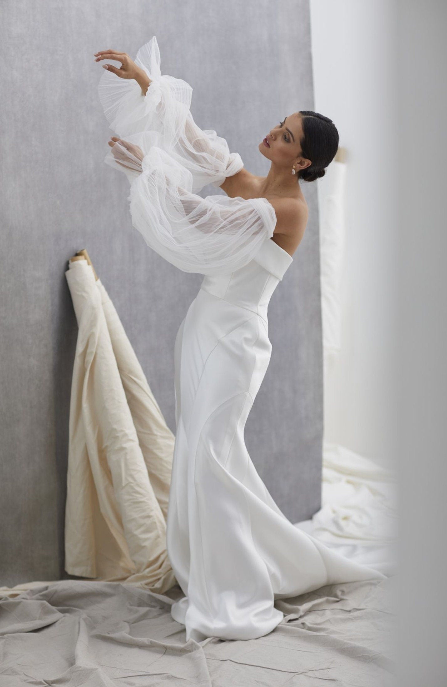 Detached Pleated Tulle Bicep Sleeves