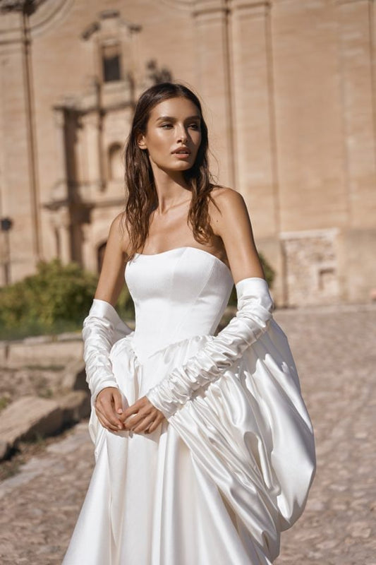 Detached Beautiful Ruched Slim Fit Style Hanging Draped Satin Sleeves