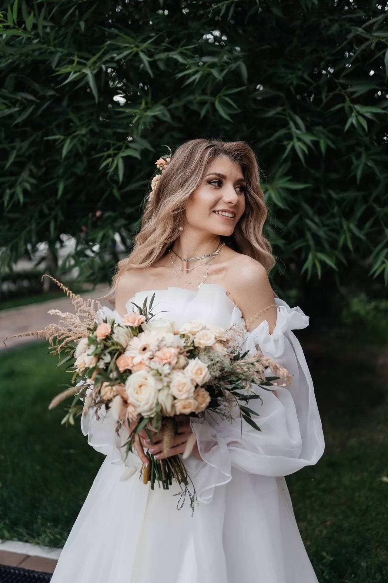 Organza Pleated Boho Detachable Puffy Sleeve Wedding Gown