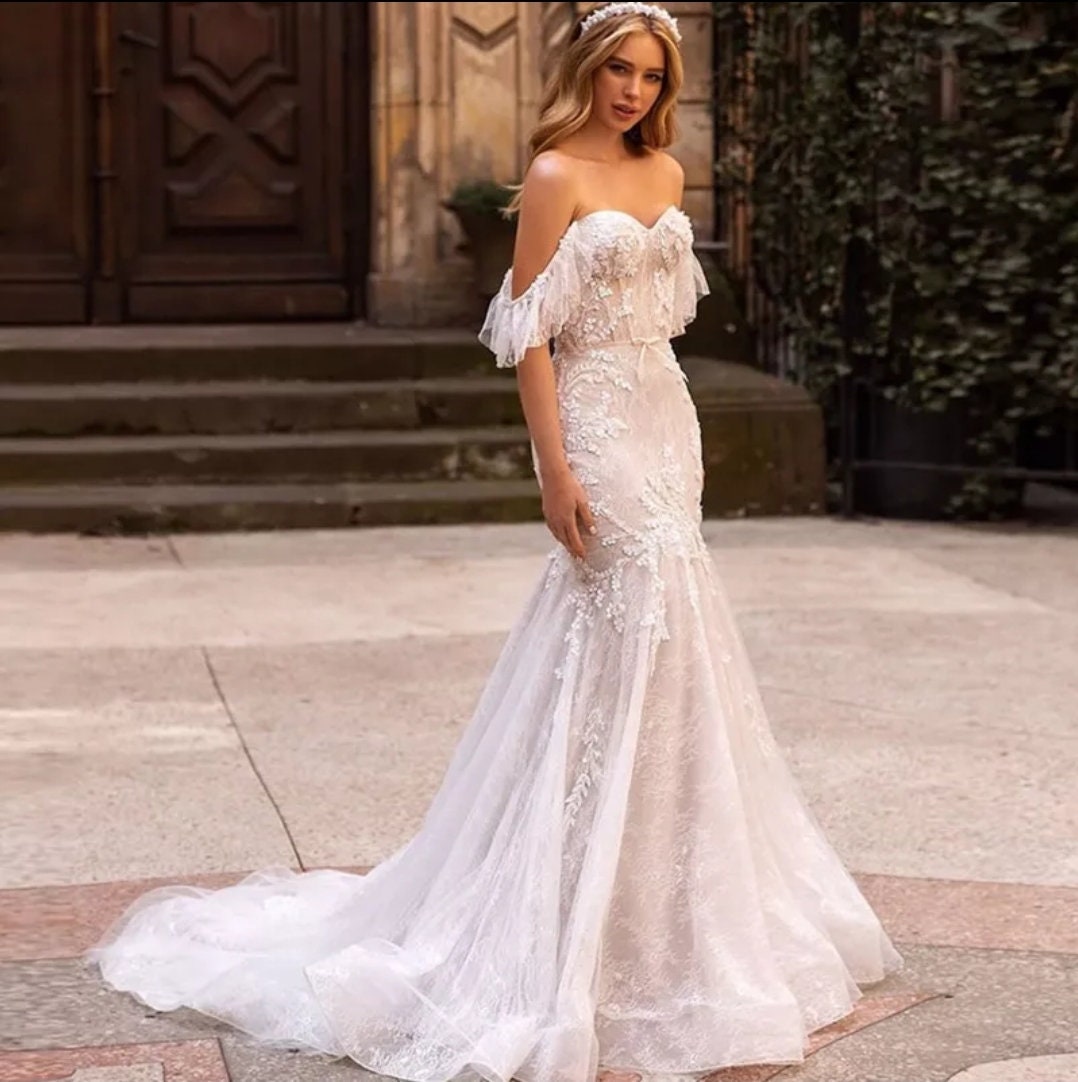 Sweetheart Lace Cap Sleeve Mermaid Wedding Dress With Sweep Train WenLeeBridal Sweetheart Lace Cap Sleeve Mermaid Wedding Dress With Sweep Train WenLeeBridal
