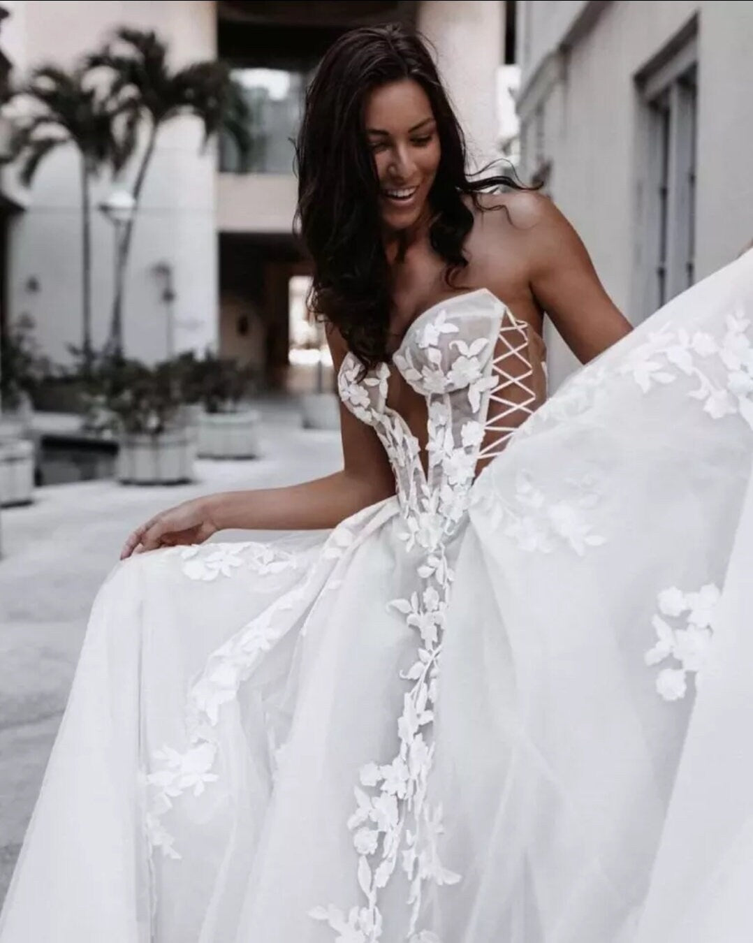 Floral Appliqués Criss Cross Bandage Sweetheart Neckline Dress With Detachable Sleeves