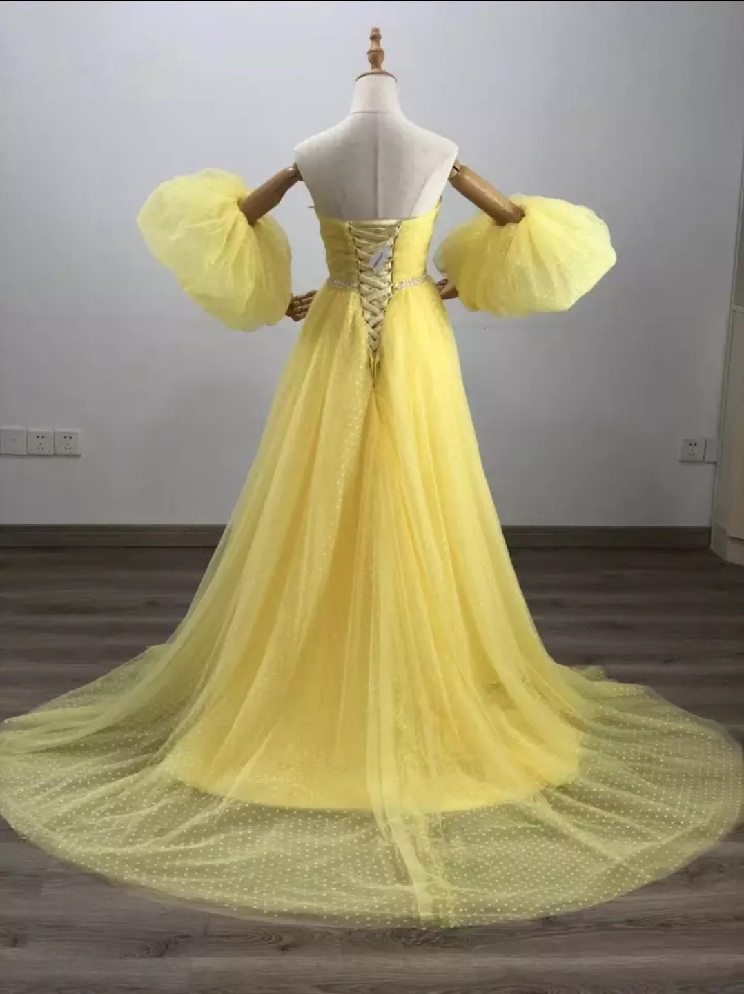 Sweetheart Dotted Tulle Homecoming/Prom Dress With Matching Detachable Puff Sleeves