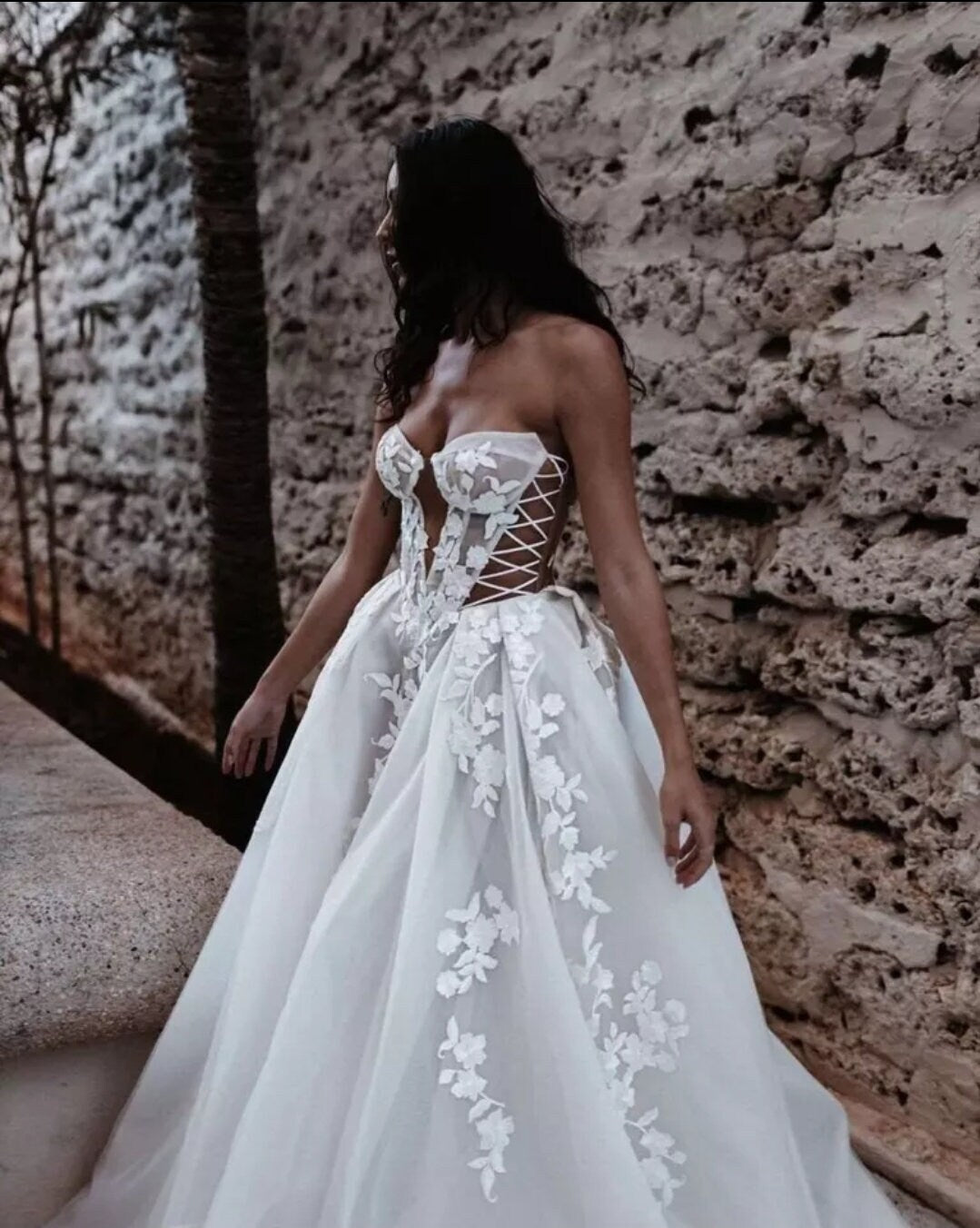 Floral Appliqués Criss Cross Bandage Sweetheart Neckline Dress With Detachable Sleeves