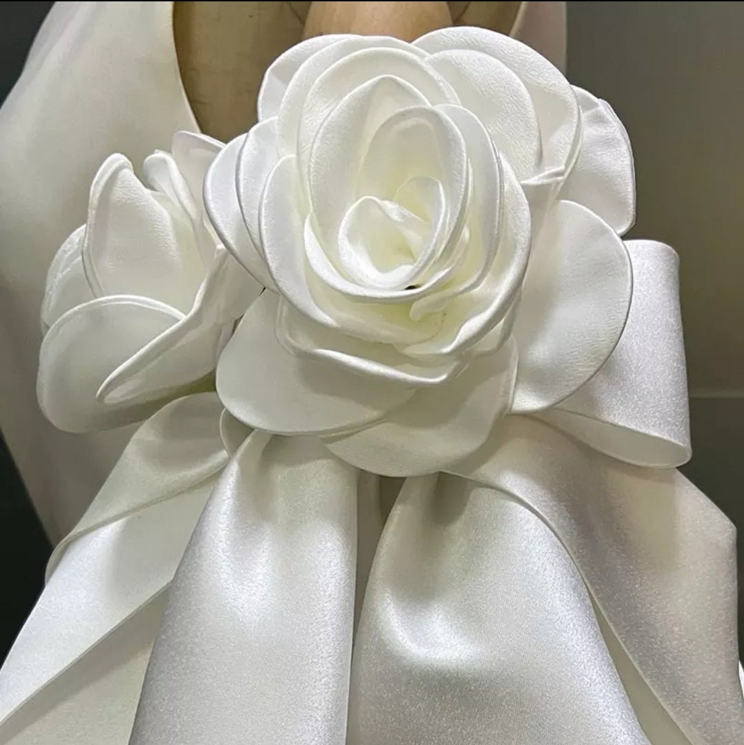 Satin Detached Double Rose Puffed Bridal Sleeves