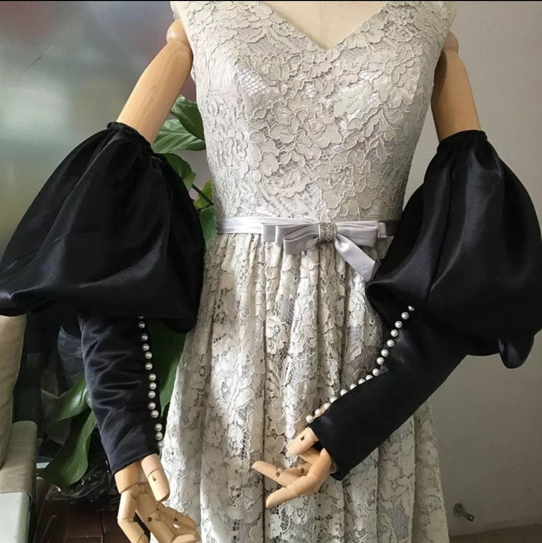 Victorian Style Buttoned Puff Satin Detached Bridal Sleeves