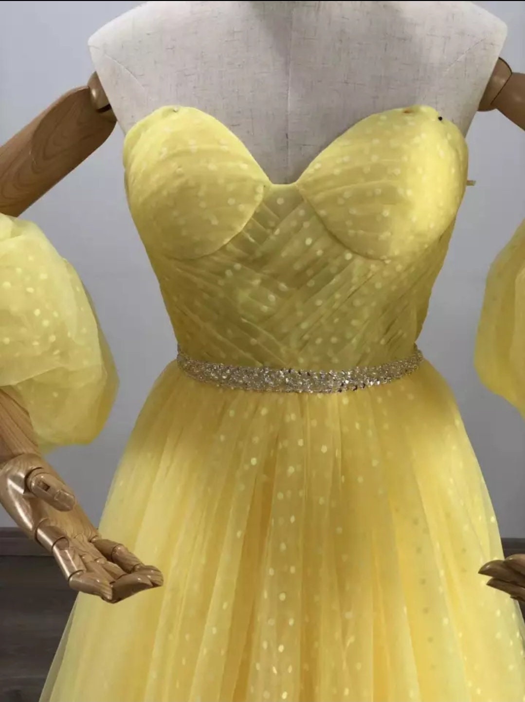 Sweetheart Dotted Tulle Homecoming/Prom Dress With Matching Detachable Puff Sleeves