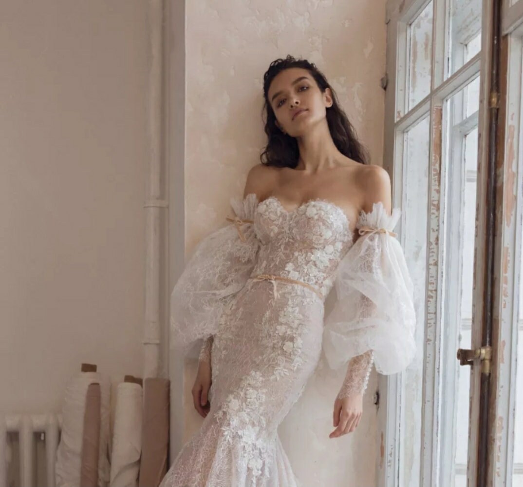 Detached Leg Of Mutton Full Lace & Ribbon Sleeves