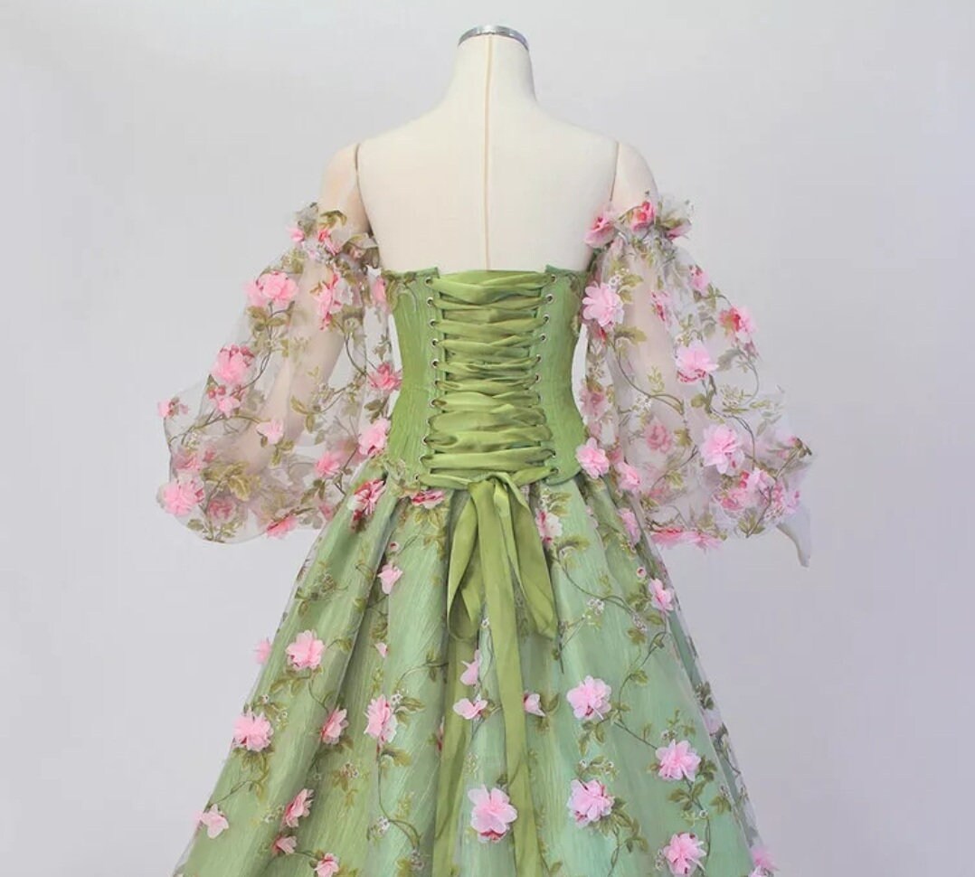 3D Delicate Floral Vine Detached Sleeves