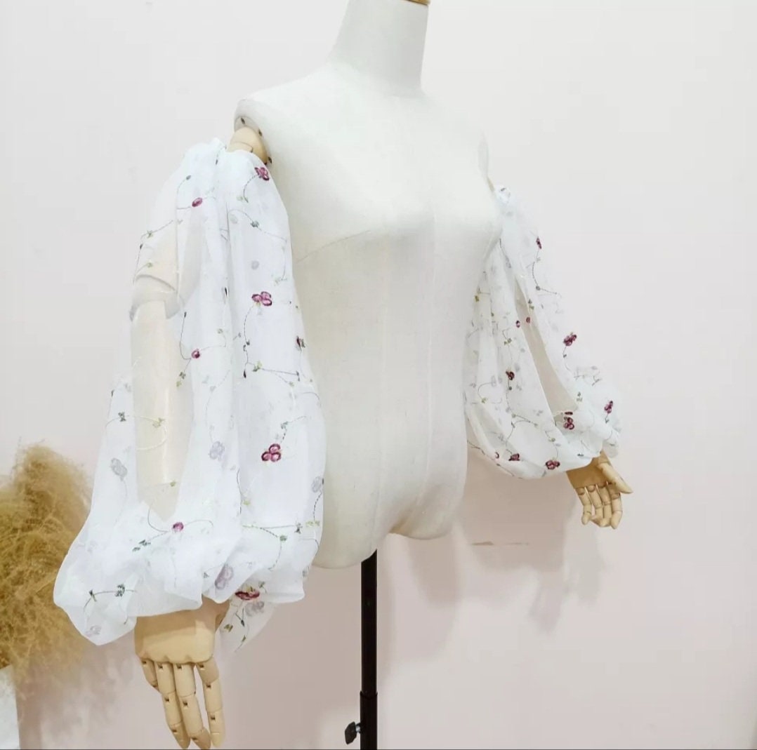 Floral Embroidered Lace Detached Full Sleeves