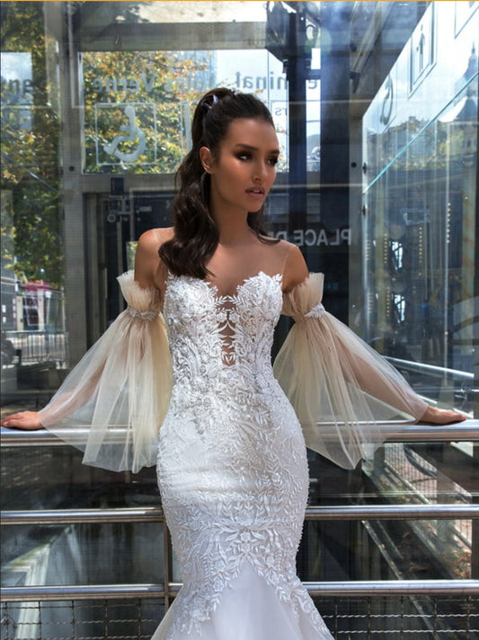 Detached Tulle Flare Sleeves With Embellishment