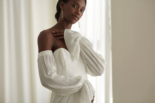 Pleated Satin Detached Straight Forward Short Flare Sleeves