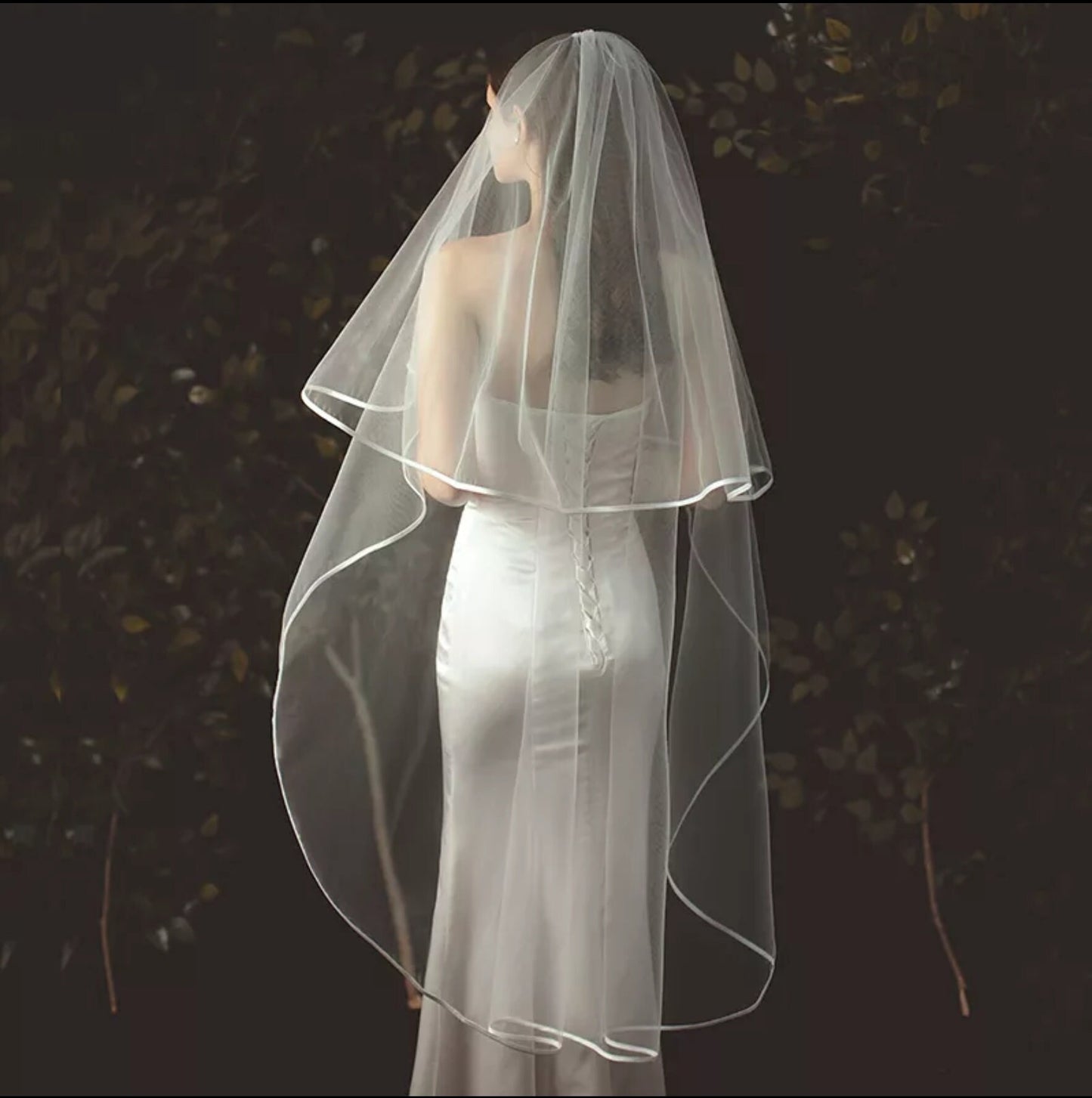 Simple Two Tier Veil With Satin Trim