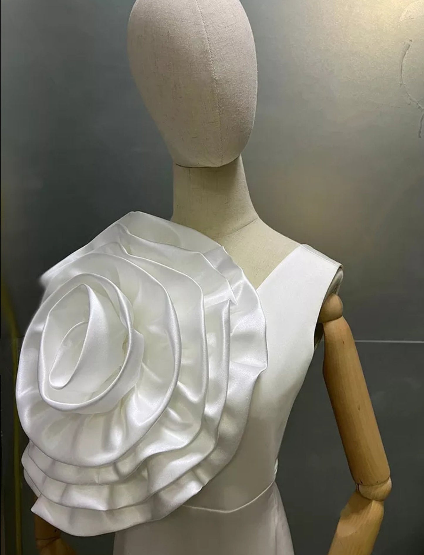 Detached Oversized Satin Bridal Flower