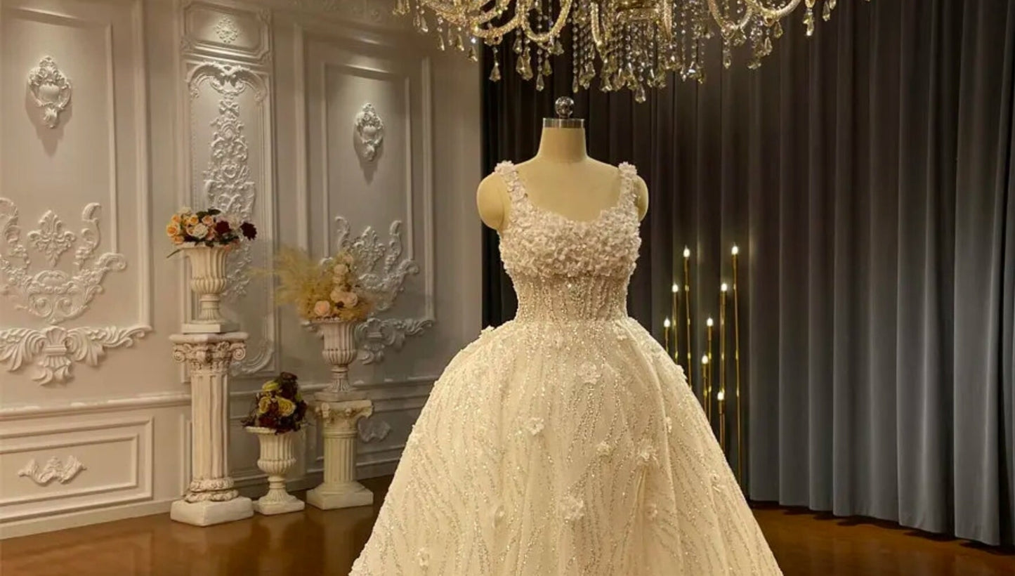 Stunning 2024 Style Floral Beaded 3D Sleeveless Sweetheart Sequinned A-Line Princess Bridal Gown With Split Hem