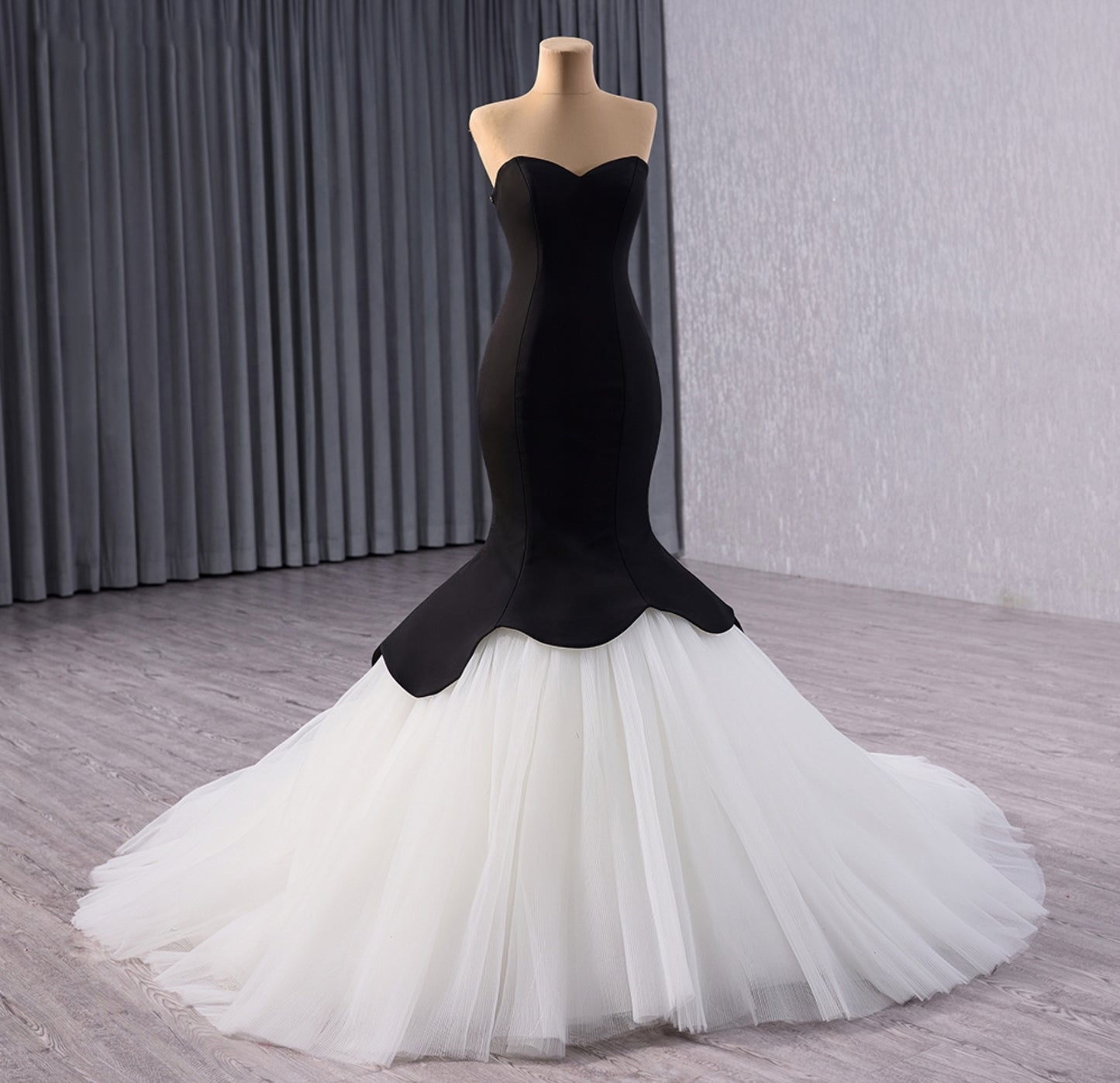 Strapless Sweetheart Black Fit To Flare Special Occasion Gown With Layered Tulle Hem And Matching Black Detached Gloves