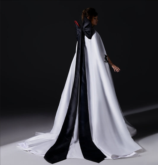 Vintage Style Big Bow Knot Back Train Detailed Special Occasion Party Event Cape