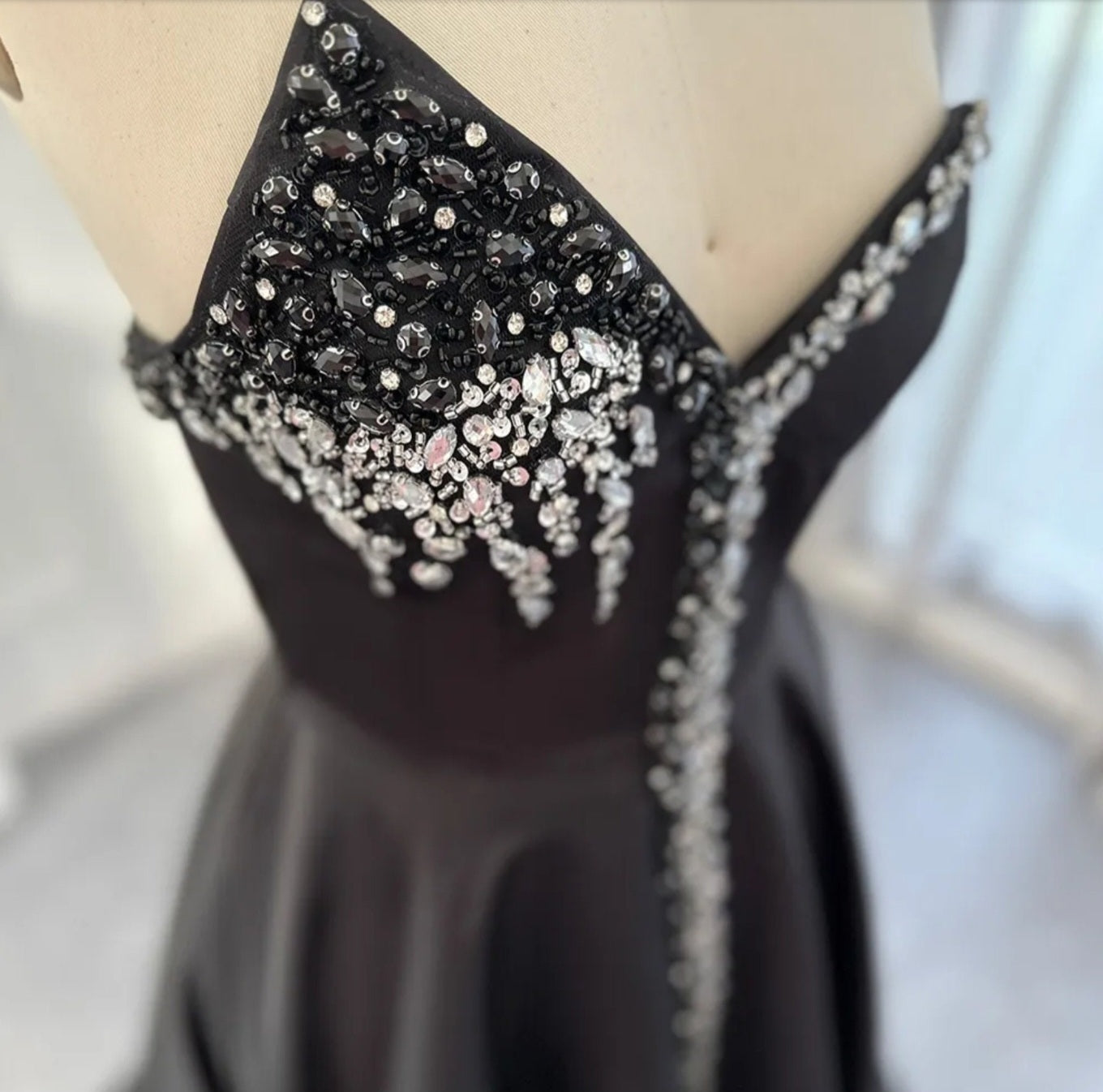 Sleeveless Black Crystal Beaded Embellished Trimmed Irregular V Neck High Split Hem Special Occasion Evening Gown