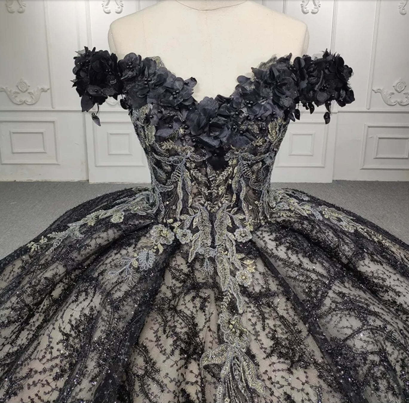 Beautiful Floral Appliqué Multi Beaded Black Lace Off The Shoulder Sweetheart Quinceañera Special Occasion Gala Sweet Sixteen Gown