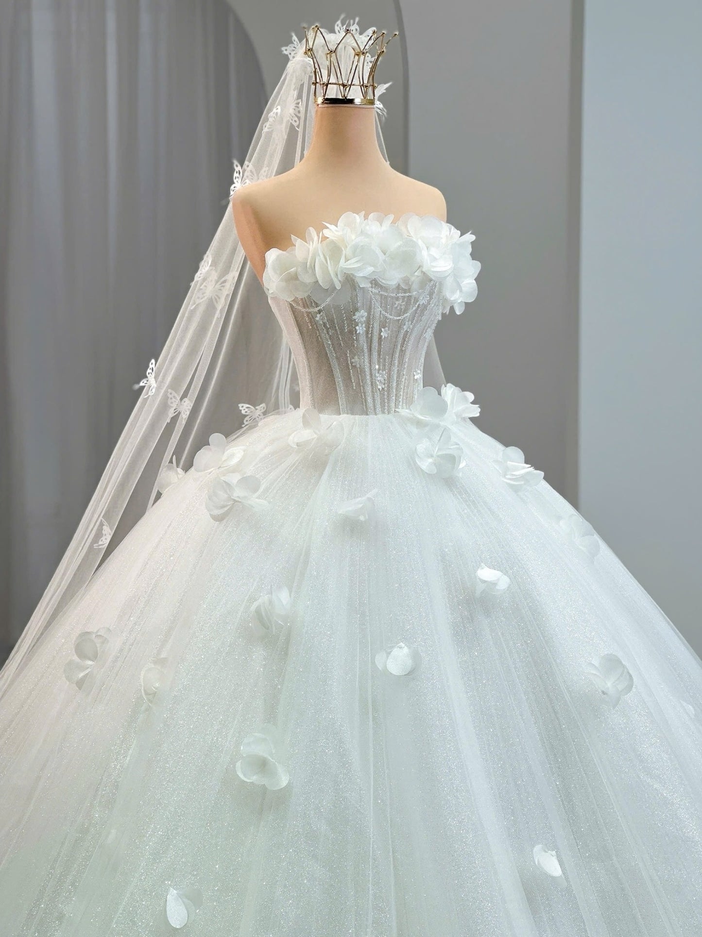 Elegant Princess A-Line Strapless Floral Motiff Boat Neck Lace Corset Beaded Detail Wedding And Bridal Gown