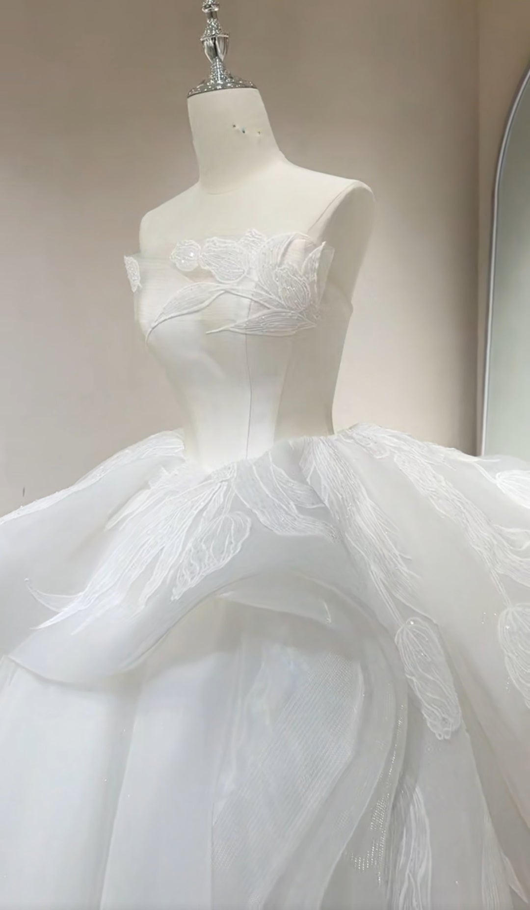 Strapless Sweetheart Bold And Beautiful Big Floral Lace Detailed Layered Sparkling Bridal & Ceremonial Ball Gown