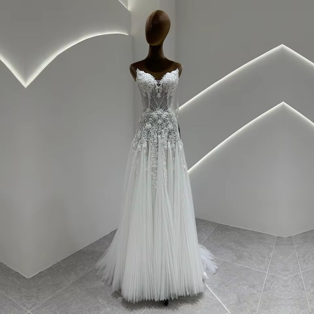 2025 Strapless Floral Sequin Appliqués Beaded Boho Sexy Beach Pleated Bridal And Ceremonial Gown