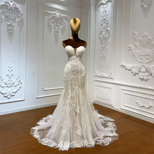 2025 Lace Ivory Sweetheart Strapless Mermaid Bridal Gown
