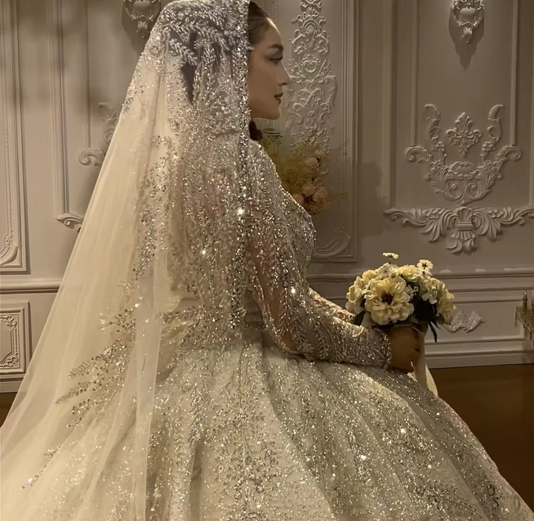 Stunning And Sparkling Tulle Sequin Beaded 400CM Ivory Bridal Veil