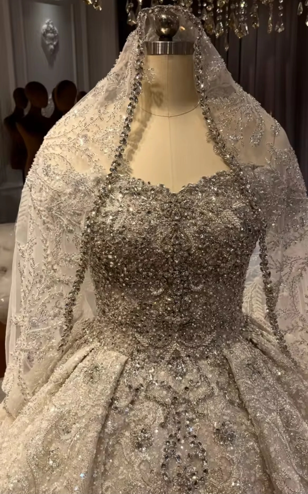 Stunning And Sparkling Tulle Sequin Beaded 400CM Ivory Bridal Veil