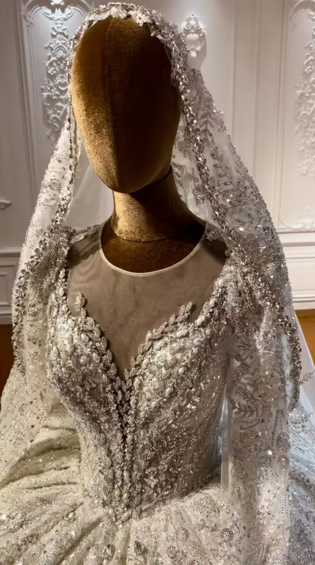 Stunning And Sparkling Tulle Sequin Beaded 400CM Ivory Bridal Veil