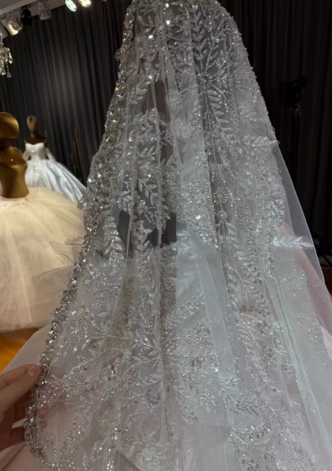 Stunning And Sparkling Tulle Sequin Beaded 400CM Ivory Bridal Veil