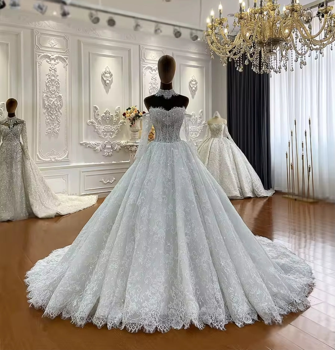 French Eyelash Lace Strapless Sweetheart Elegant Bridal Gown With Detached Sleeves