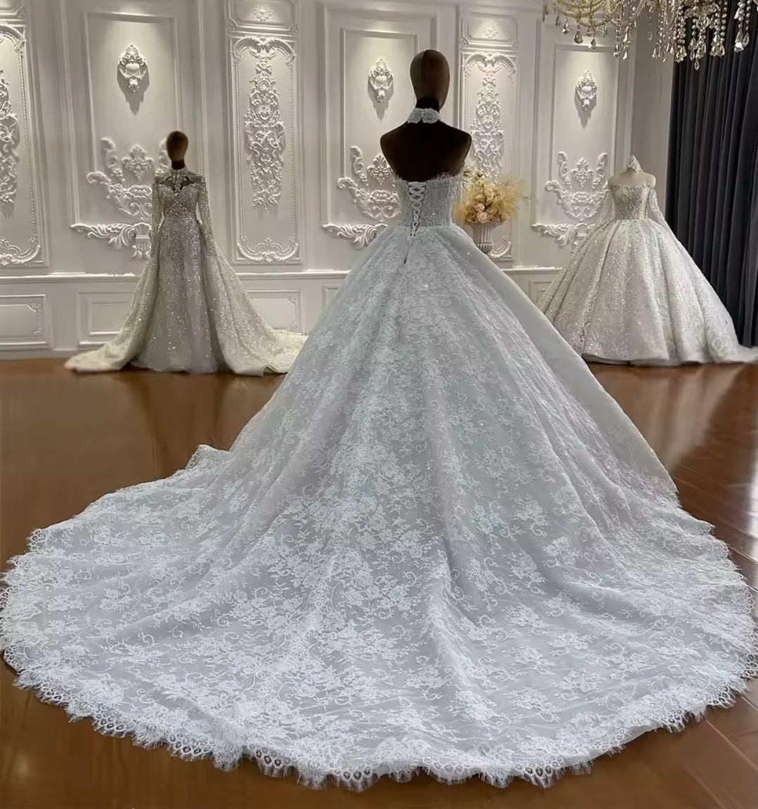 French Eyelash Lace Strapless Sweetheart Elegant Bridal Gown With Detached Sleeves