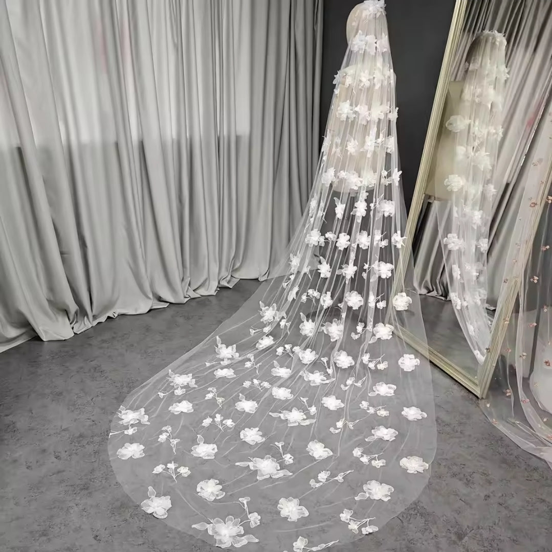 Beautiful Romantic 3D Floral One Tier Ivory 300 CM Veil