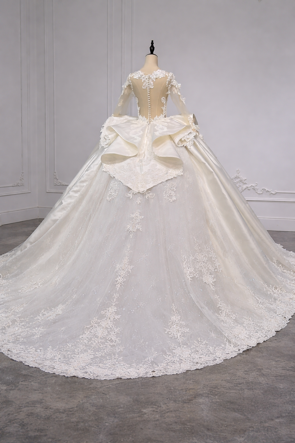 Exquisite And Beautiful Beaded Embellished Floral Embroidered Long Sleeve Lace And Satin Sweetheart Bridal Wedding Gown