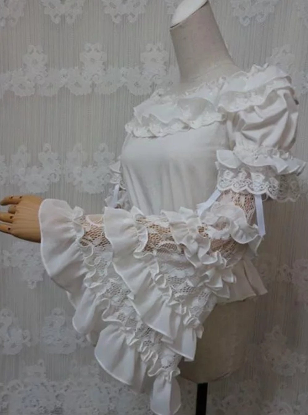 Lolita Tiered Ruffle Flare Detached Full Sleeves