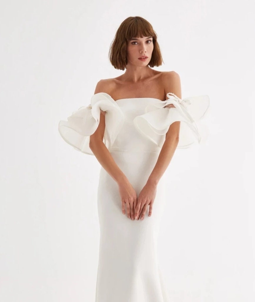 Detached Organza Layered Beaded Bow Sleeves