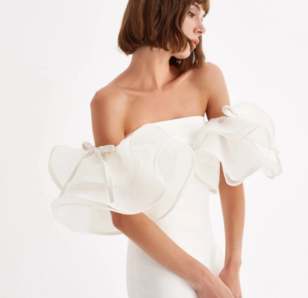 Detached Organza Layered Beaded Bow Sleeves