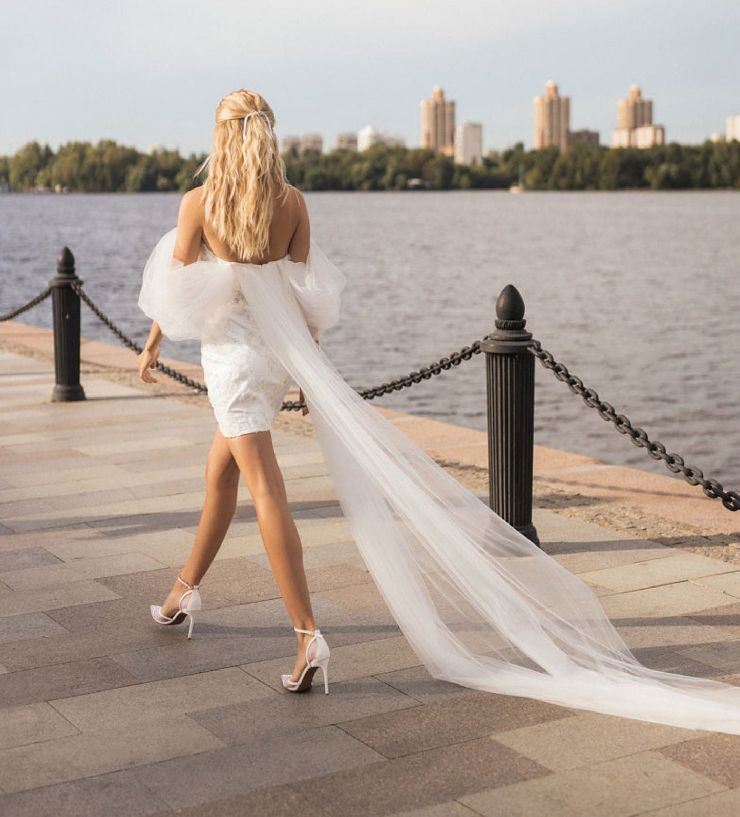 Strapless Above The Knee Floral Sequinned Lace Sweetheart Dress With Detachable Tulle Train