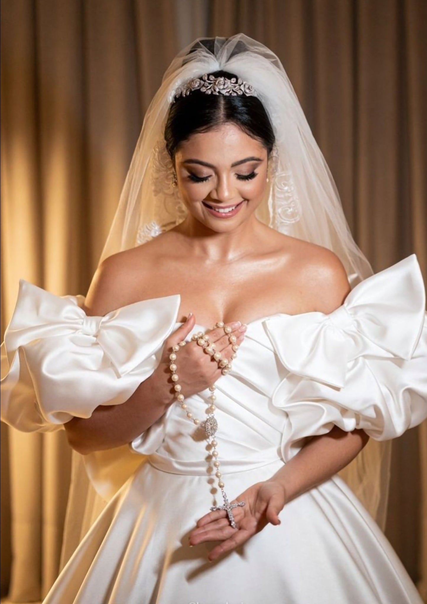 Detached Cloud Satin Puff Bow Knot Sleeves