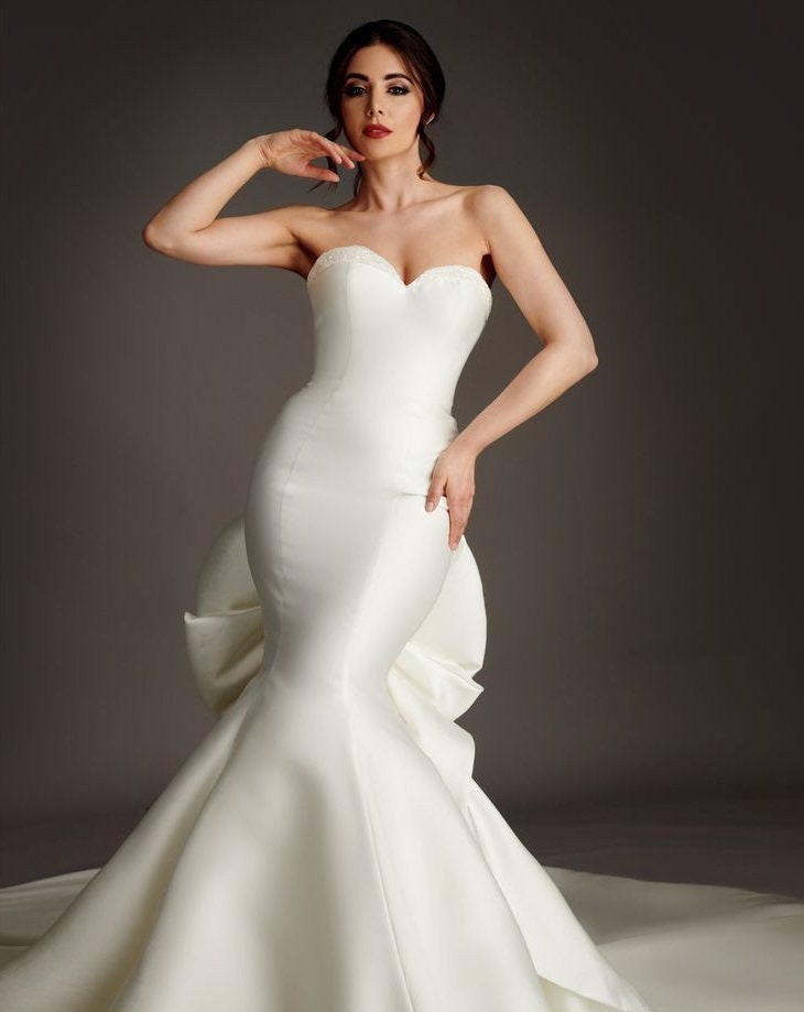 Crystal Beaded Sweetheart Trim Fit & Flare Pleated Fishtail Gown With Large Back Bow Knot Train Detail