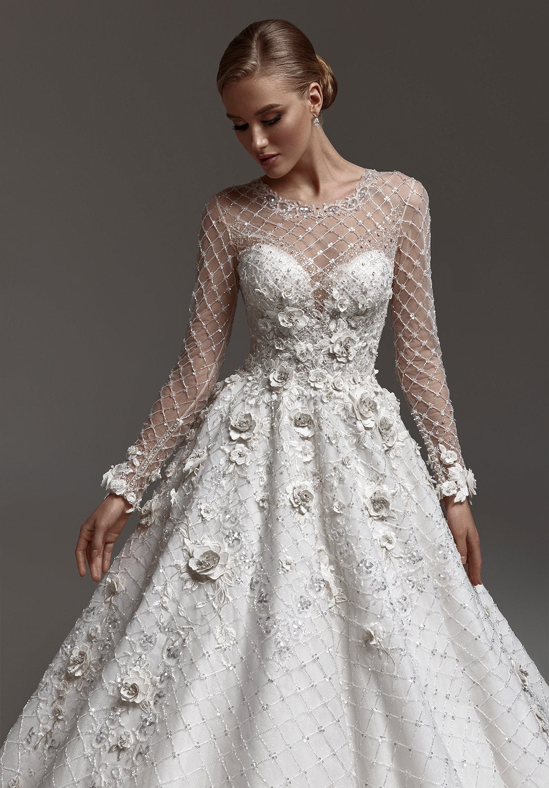 Shimmering Long Sleeve Diamond Grid Lace 3D Floral Appliqués Sweetheart A-Line Princess Ball Gown