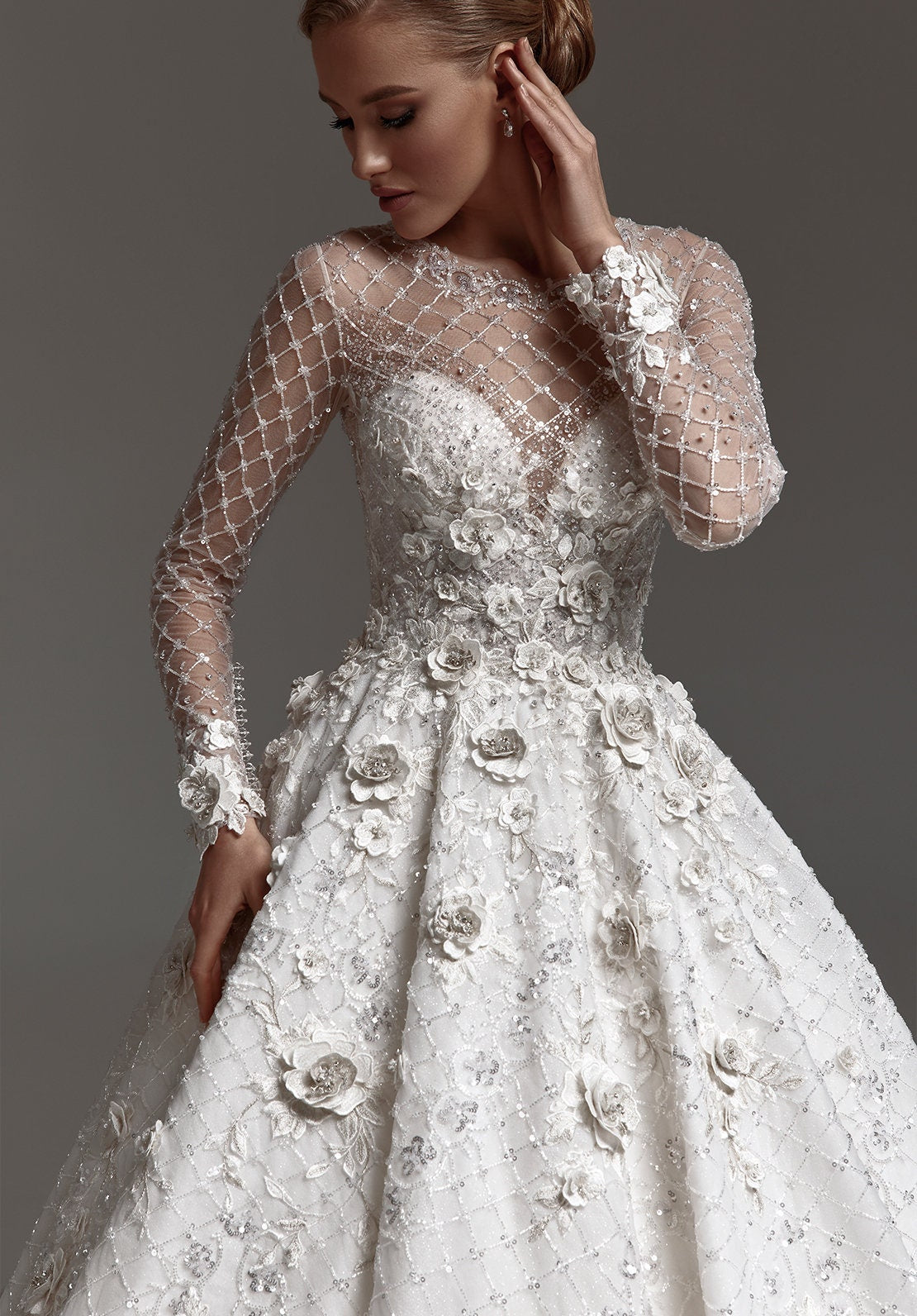 Shimmering Long Sleeve Diamond Grid Lace 3D Floral Appliqués Sweetheart A-Line Princess Ball Gown